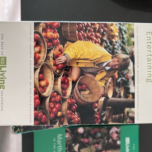 Vintage Martha Stewart VHS tapes - Picture 3 of 7